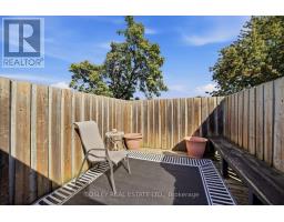 45 Alton Avenue, Toronto, ON M4L2M3 Photo 29