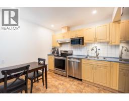 58 1930 Cedar Village Crescent, North Vancouver, BC V7J3M5 Photo 8