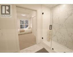 358 422 E 3rd Street, North Vancouver, BC V7L0K1 Photo 16