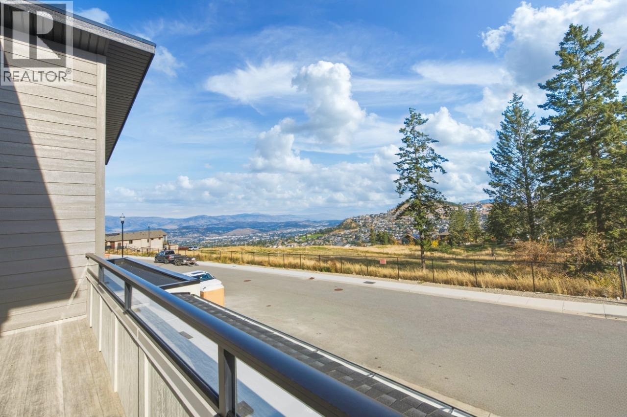 2083 Cortina Drive, Kelowna