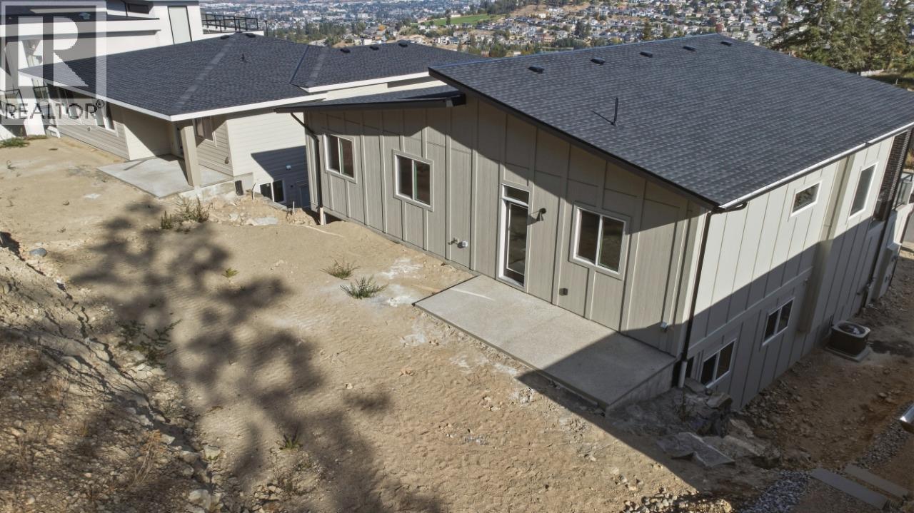 2083 Cortina Drive, Kelowna