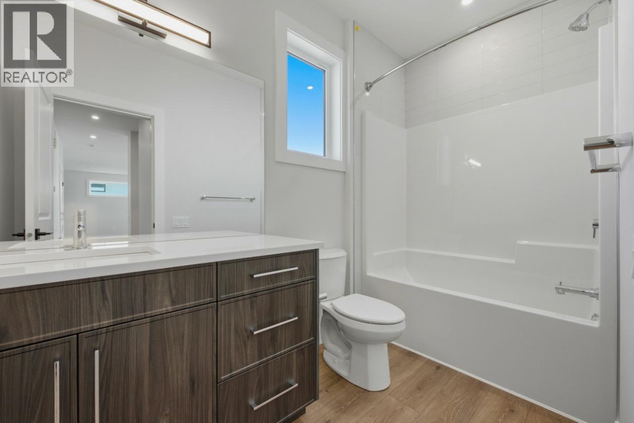 2083 Cortina Drive, Kelowna