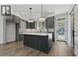 2083 Cortina Drive, Kelowna, BC V1P1V1 Photo 30