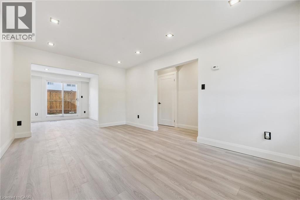 5475 LAKESHORE Road Unit# 107, Burlington — photo 5