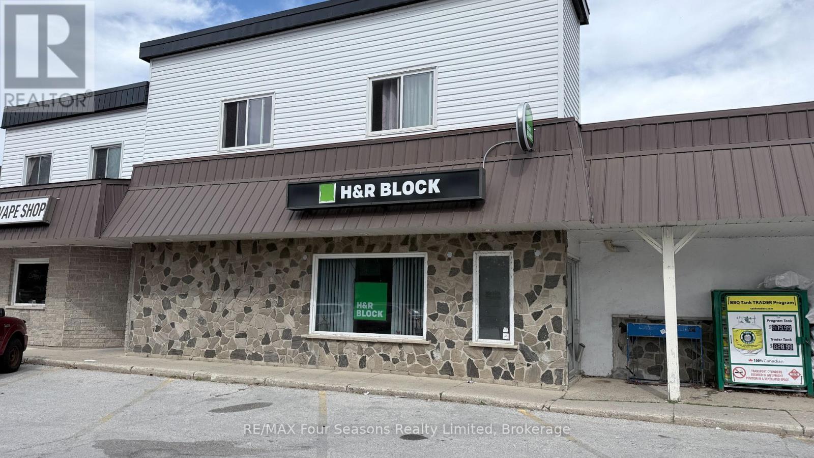 Property for lease at 3 - 544 GODERICH STREET