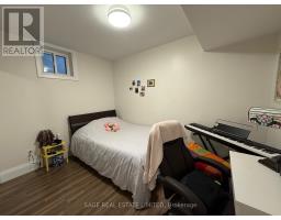 Lower - 228 Montrose Avenue, Toronto, ON M6G3G7 Photo 7