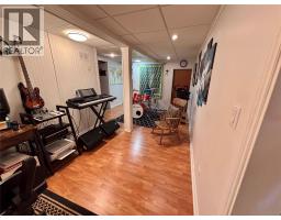 Living room - 1280 Green Avenue, Trail, BC V1R4K1 Photo 13