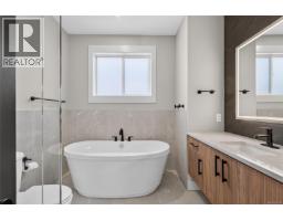 2991 Irwin Rd, Langford, BC V9B5Y6 Photo 37