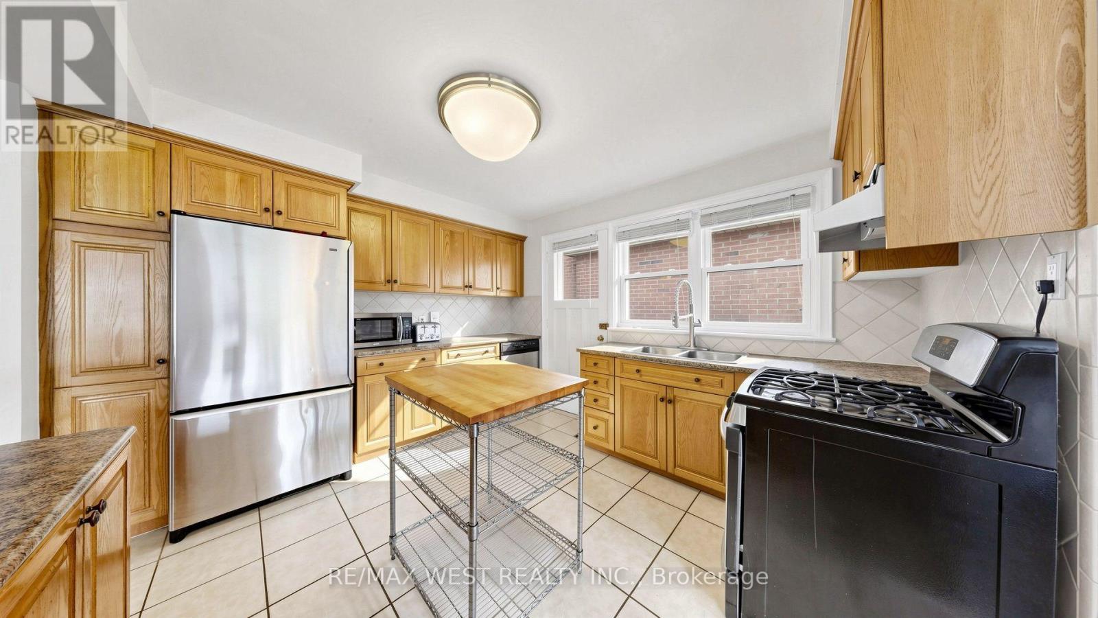 32 ALLONSIUS DRIVE, Toronto (Eringate-Centennial-West Deane) — photo 12