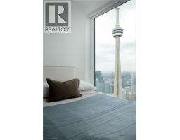 10 York Street Unit# 6210, Toronto, ON M5J2L9 Photo 29