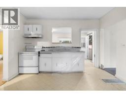309 1st Avenue Nw, Nakusp, BC V0G1R0 Photo 13