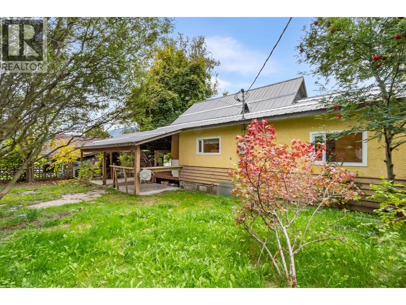 309 1st Avenue NW - 3