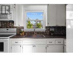 Sunroom - 10 Dale Drive, Charlottetown, PE C1A7X5 Photo 9