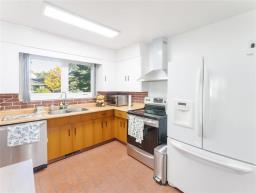 636 St Charles Street, Winnipeg, MB R2Y1S2 Photo 11