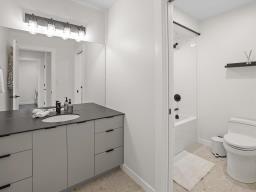 12 Siskin Bay, Winnipeg, MB R3X0T2 Photo 24