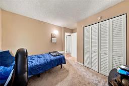 167 Goldthorpe Crescent, Winnipeg, MB R2N3E7 Photo 16