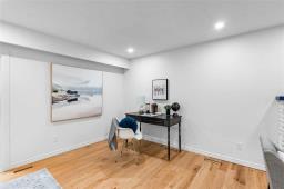 Bedroom - 15 Rochester Avenue, Winnipeg, MB R3T3V6 Photo 9