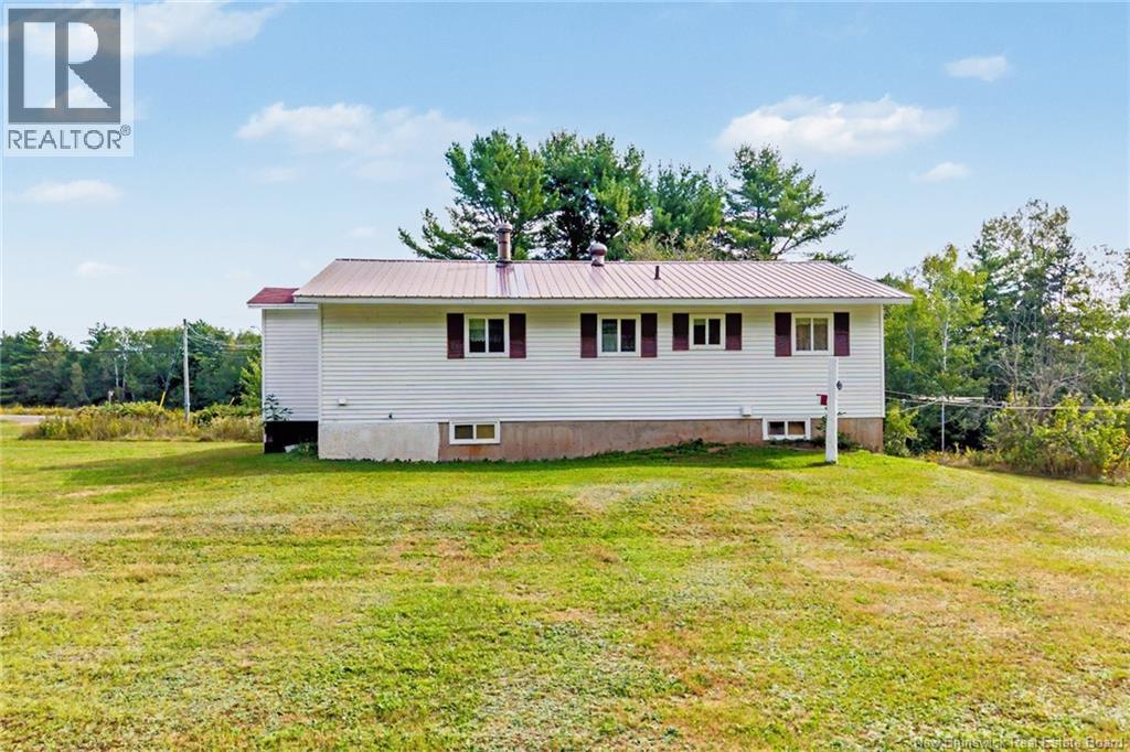 2086 Route 102 - Image 33