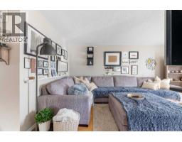 Bedroom - 128 Cornwall Drive, Fort Mcmurray, AB T9K1B6 Photo 11