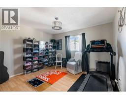 Primary Bedroom - 128 Cornwall Drive, Fort Mcmurray, AB T9K1B6 Photo 12