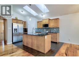 544 Couleesprings Crescent S - photo 12