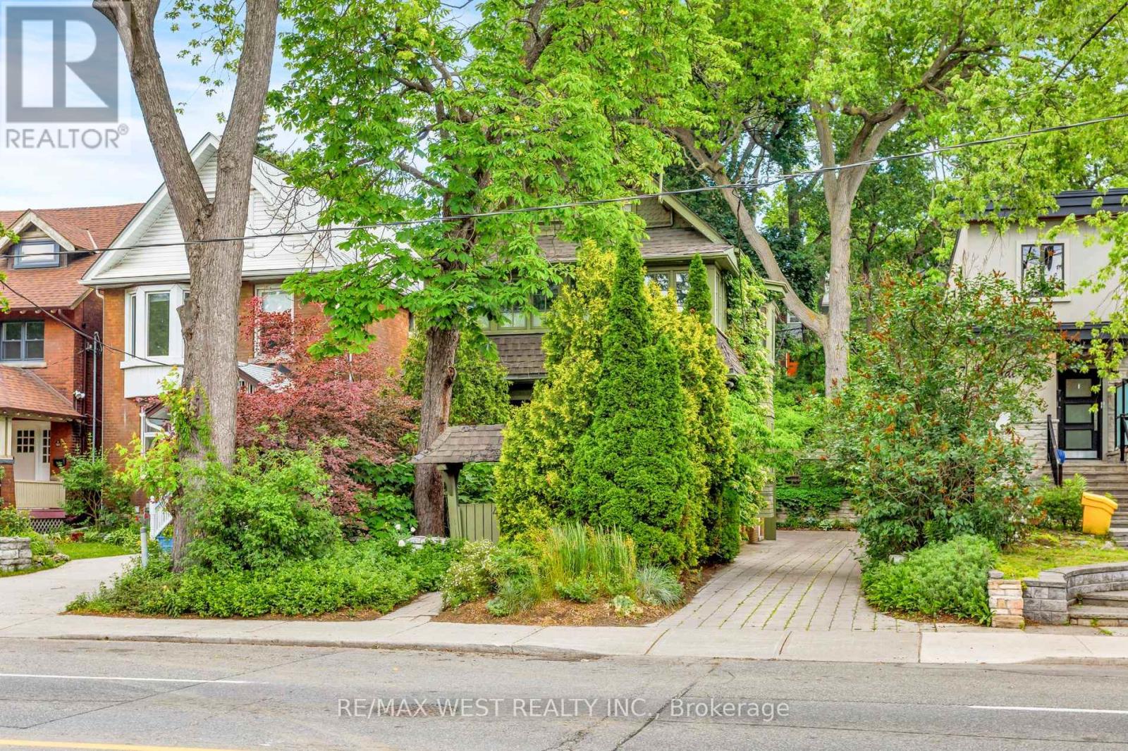 499 PARKSIDE DRIVE, Toronto (High Park-Swansea) — photo 2