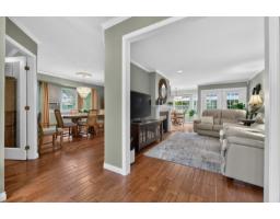 8662 161 Street, Surrey, BC V4N1B1 Photo 6