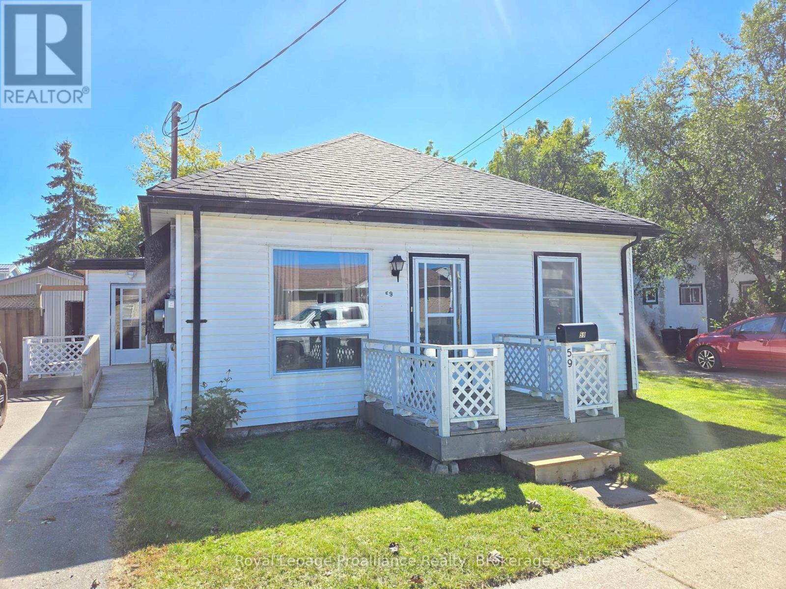 59 St Paul Street, Belleville (Belleville Ward), Ontario, K8N1A9, Belleville (Belleville Ward), Ontario — photo 1 of 5