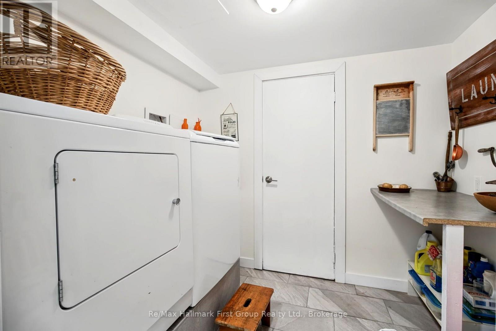 1340 6TH LINE, NEWTONVILLE - 36