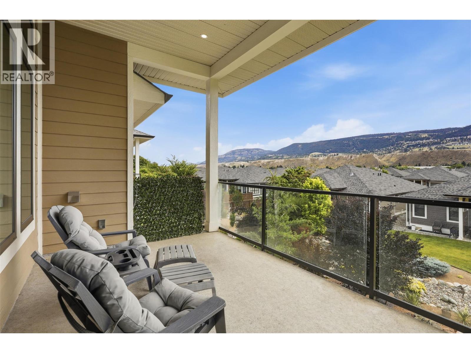#140 641 SHUSWAP Road E - 16