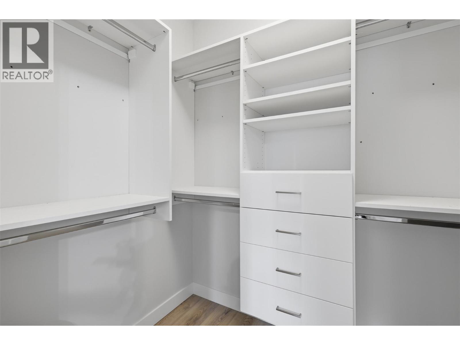 #140 641 SHUSWAP Road E - Image 22
