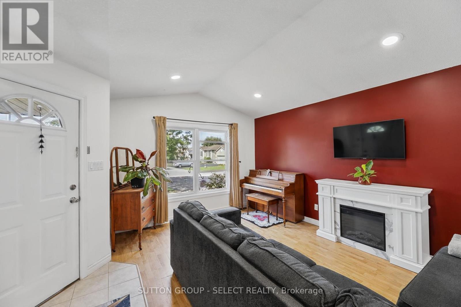 13 Goldenrod Court, St. Thomas, Ontario, N5P4M7, St. Thomas, Ontario — photo 3 of 5