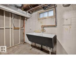 11645 90 St Nw, Edmonton, AB T5B3Y3 Photo 35