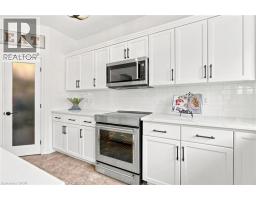 Dining room - 53 Valiant Circle, Binbrook, ON L0R1C0 Photo 14