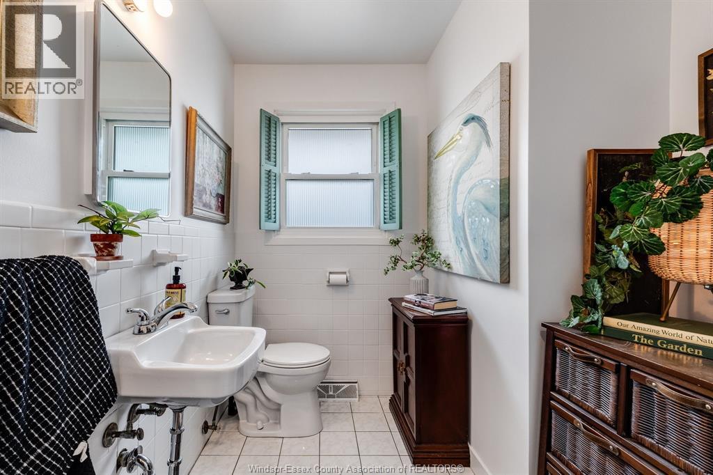 40 NICHOLAS STREET - 12