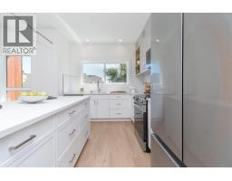 1 10485 Resthaven Dr, Sidney, BC V8L3H6 Photo 14