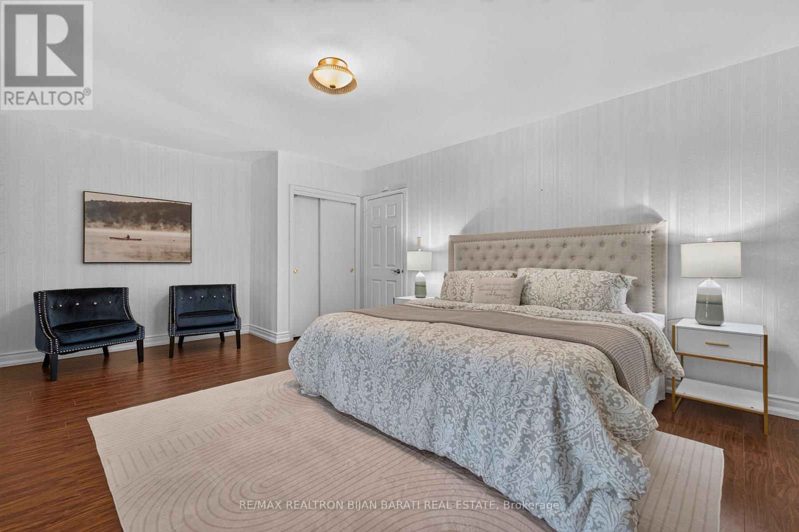 22 BRUCEDALE CRESCENT - 38