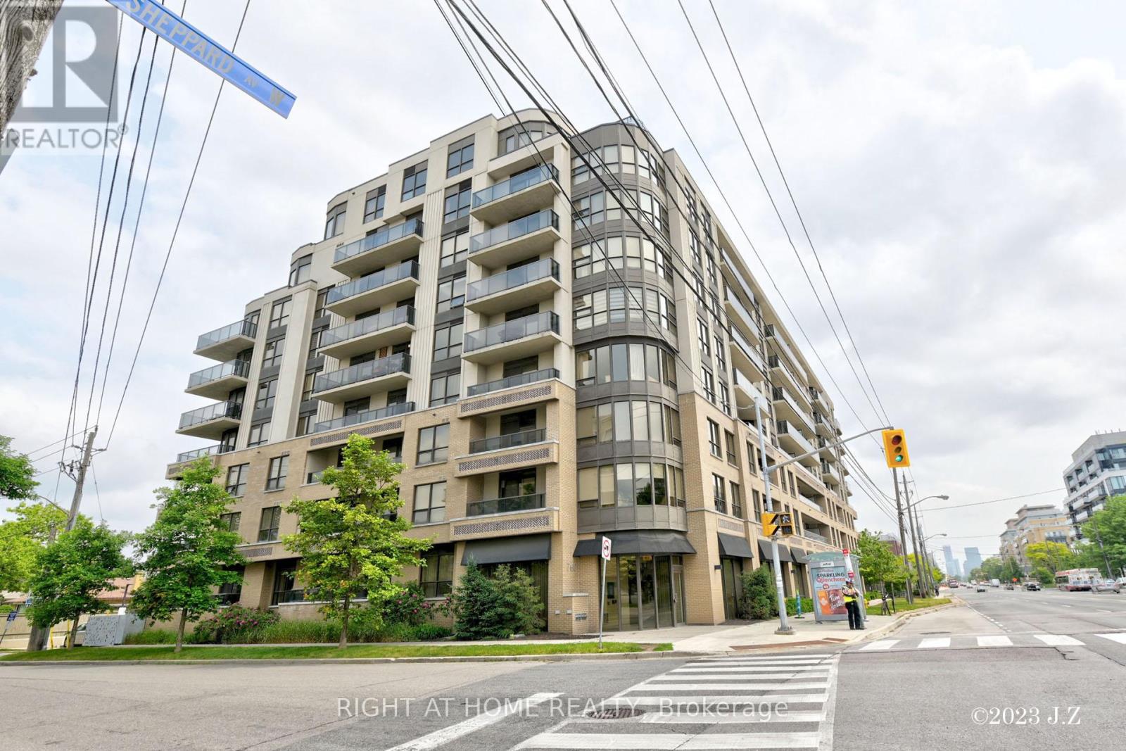 312 - 760 SHEPPARD AVENUE W