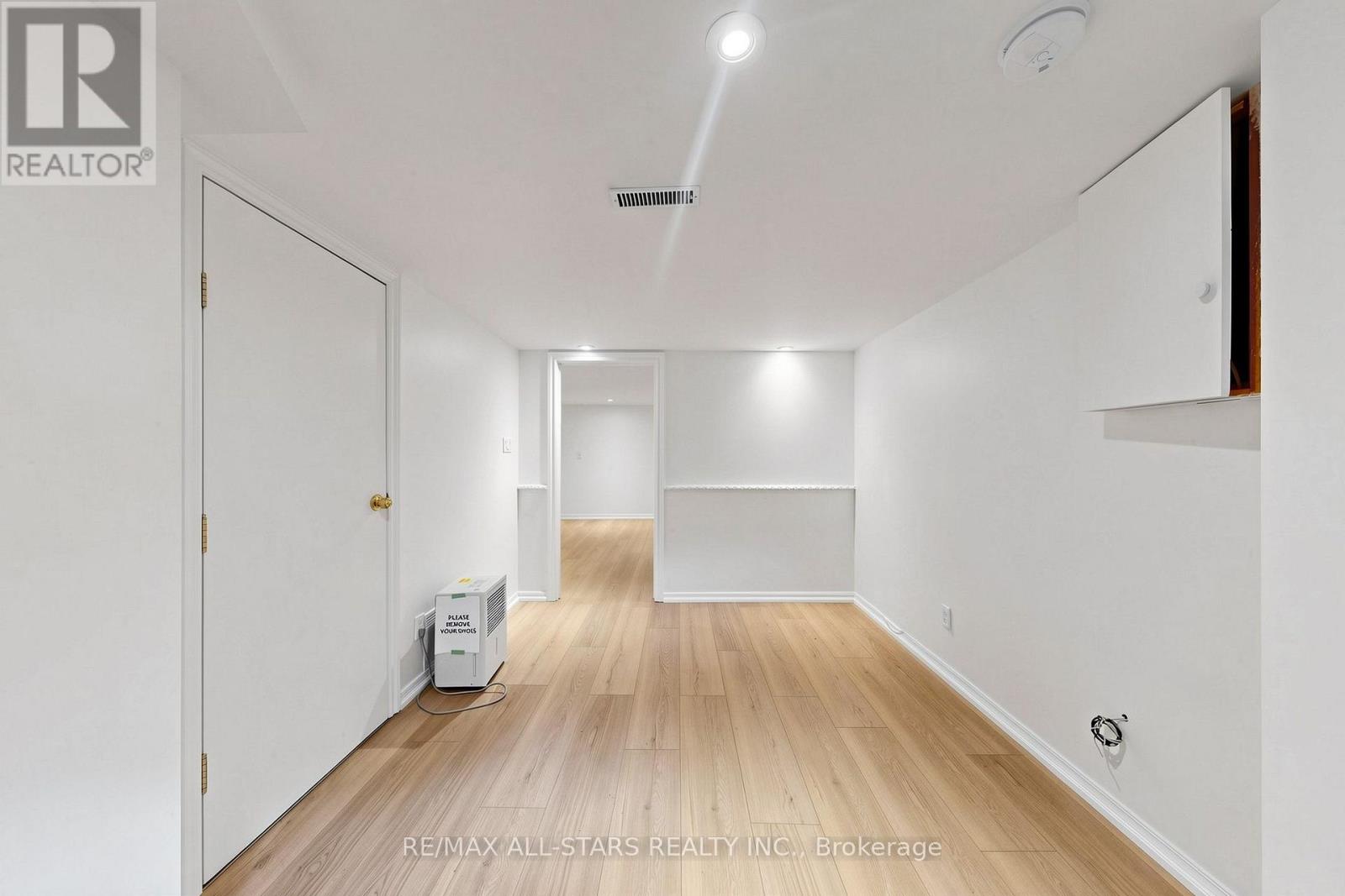 BASEMENT - 68 MACPHERSON AVENUE, Toronto (Annex) — photo 11