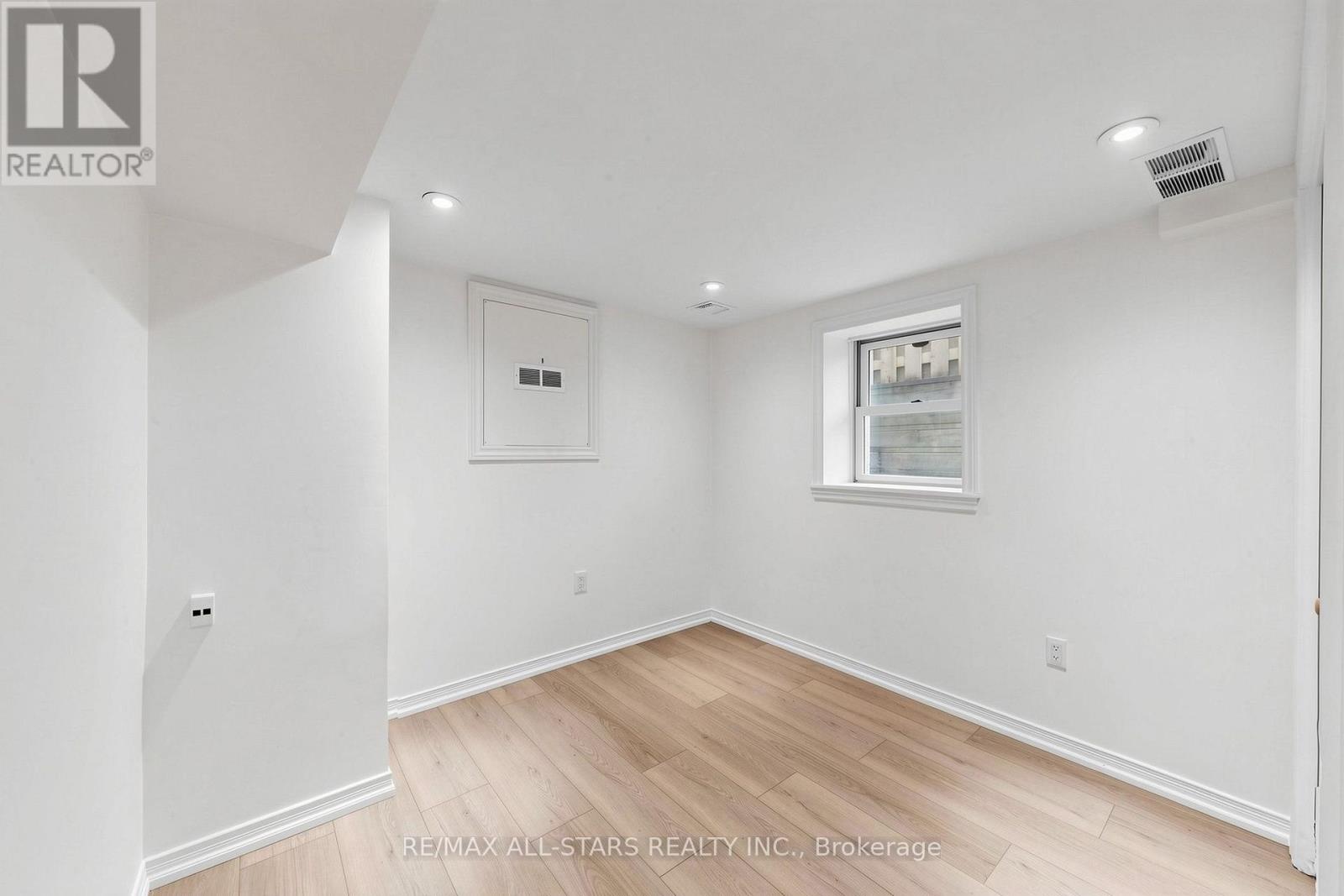 BASEMENT - 68 MACPHERSON AVENUE, Toronto (Annex) — photo 12