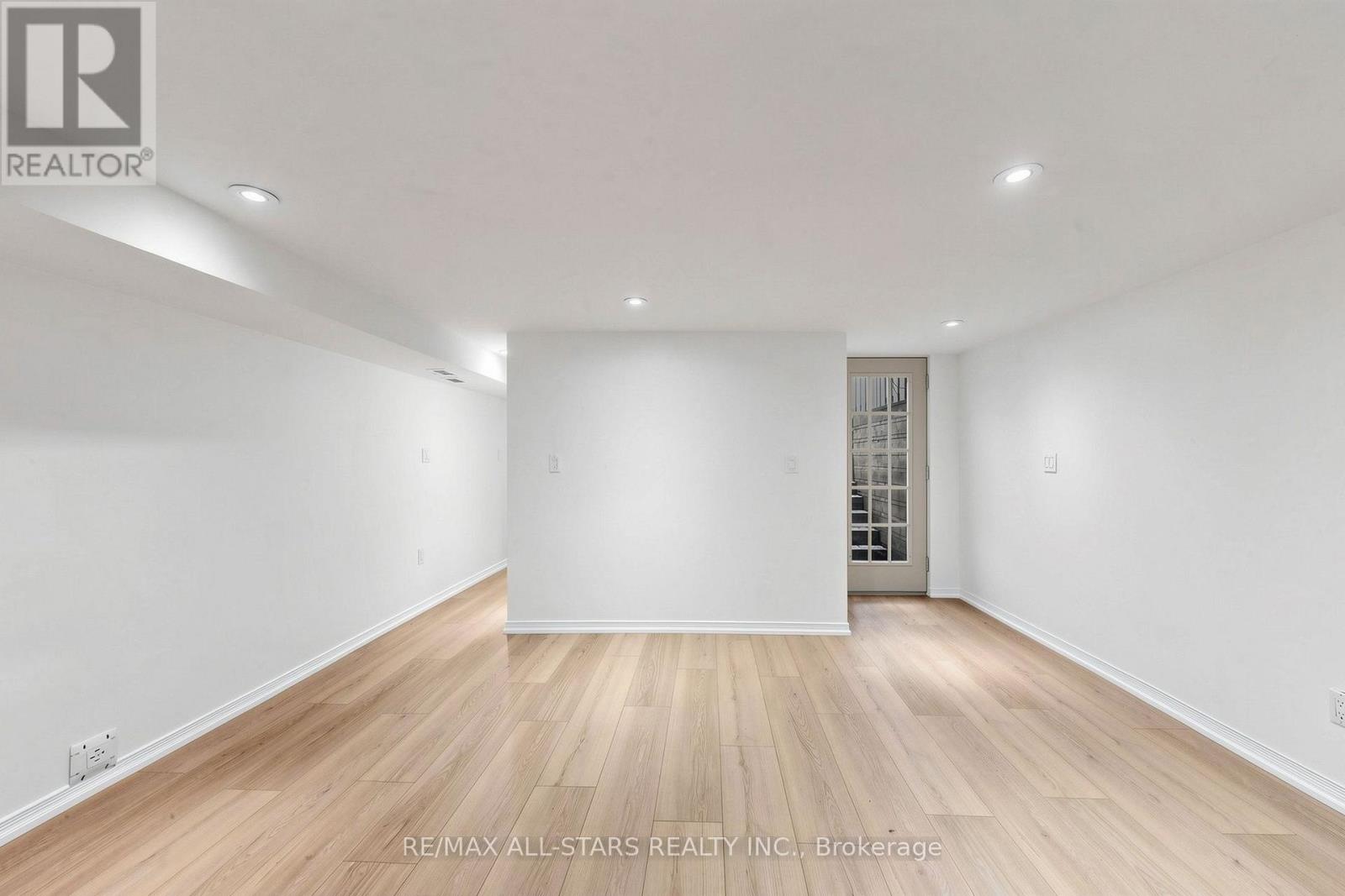 BASEMENT - 68 MACPHERSON AVENUE, Toronto (Annex) — photo 4