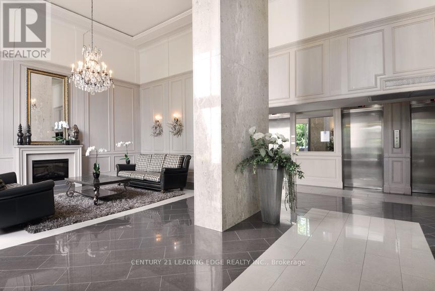 23A - 20 PRINCE ARTHUR AVENUE, Toronto (Annex) — photo 8