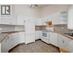 3pc Bathroom - 2513 26th Street, Nanton, AB T0L1R0 Photo 10