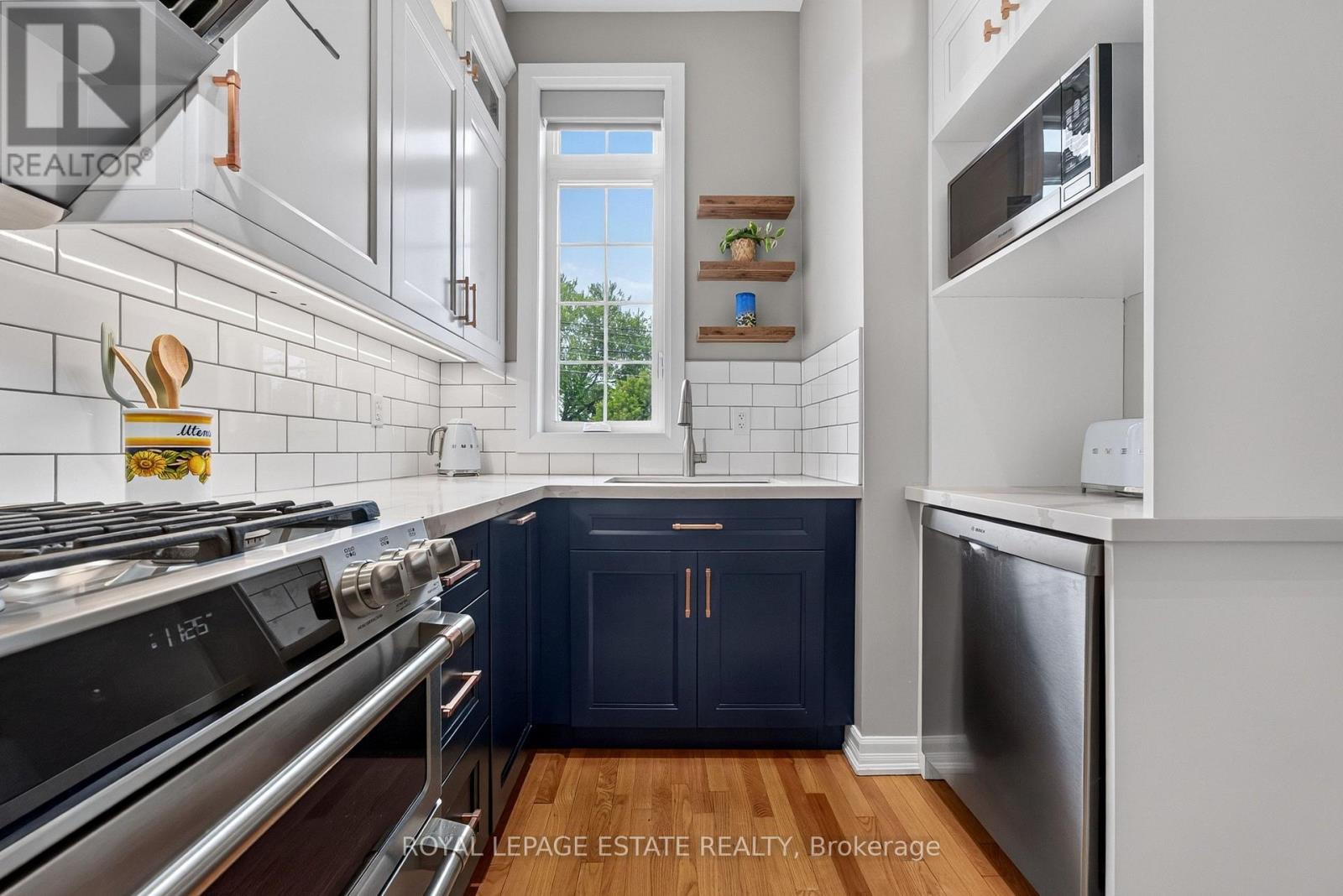 2112 DUNDAS STREET E - Image 4