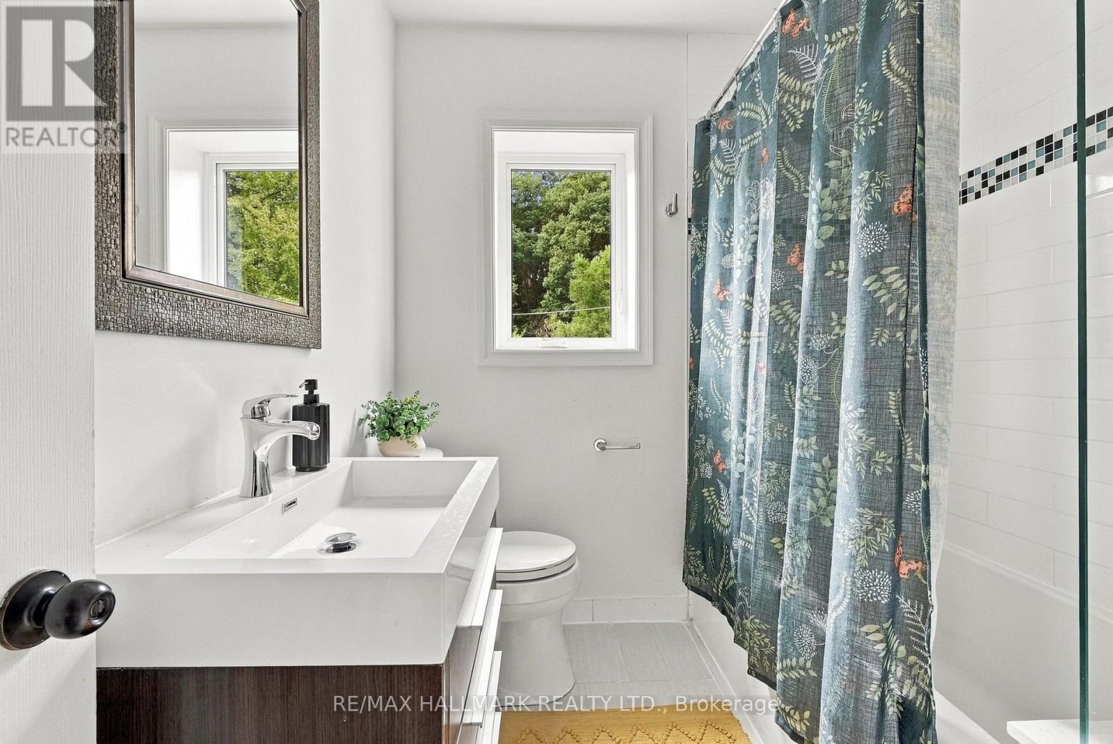 91 GLEN DAVIS CRESCENT - Image 19