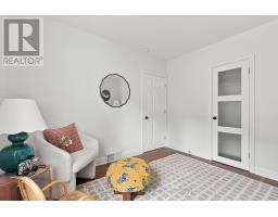 91 Glen Davis Crescent, Toronto, ON M4E1X7 Photo 21