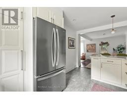 91 Glen Davis Crescent, Toronto, ON M4E1X7 Photo 8