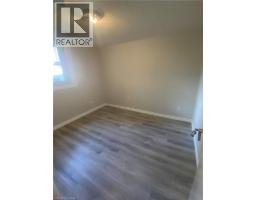 20 Cardill Crescent N, Waterloo, ON N2L3Y6 Photo 12