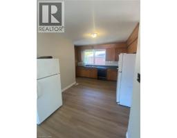 4pc Bathroom - 20 Cardill Crescent N, Waterloo, ON N2L3Y6 Photo 7