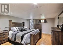 135 Queen Street, North Perth, ON N0G1B0 Photo 16